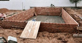 استخر آجری
